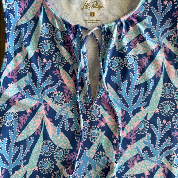 Sleeveless cover-up - Picture 4 of 6